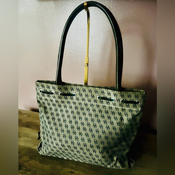 Dooney & Bourke Bag - Picture 7 of 8